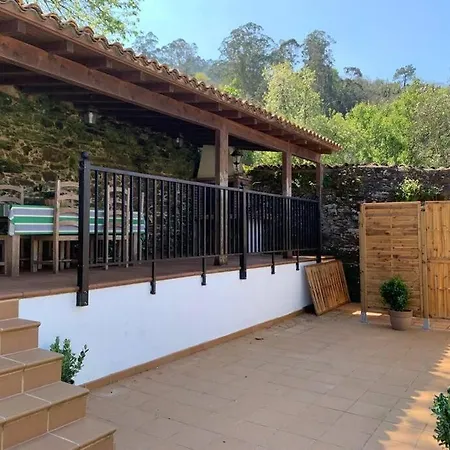 Piso Con Preciosas Vistas, Patio Privado Y Amplio Garaje * Puentedeume