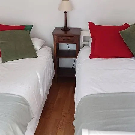 Piso Con Preciosas Vistas, Patio Privado Y Amplio Garaje Puentedeume